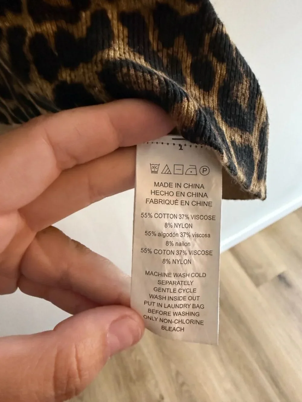 Michael Kors Leopard Print Crewneck Knit Sweater Size L